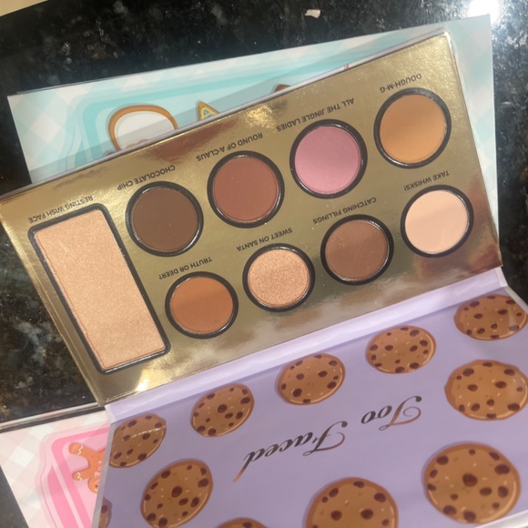 Too Faced Palette (includes THREE) plus mascara mini! - Picture 4 of 7